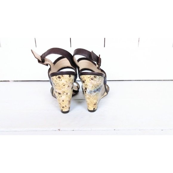 VC Signature open toe leather wedge sandals studded leather reptile snake print - Picture 4 of 6